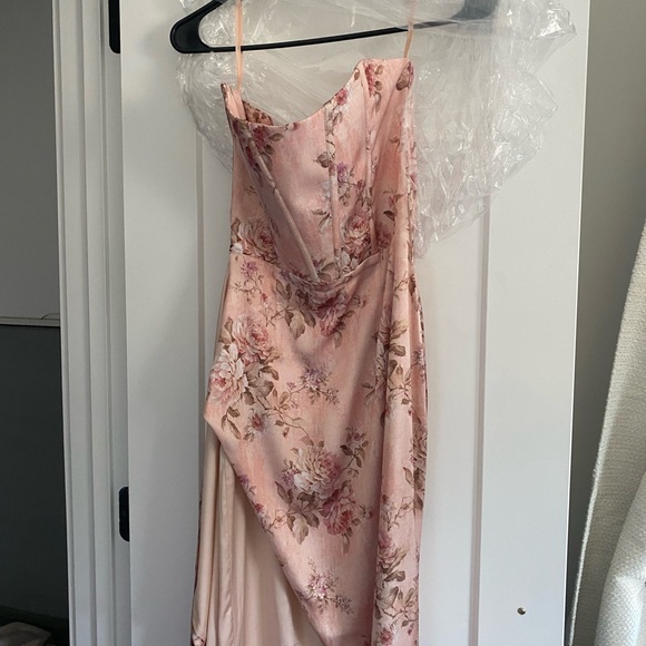 NWT V. Chapman June Printed Corset Front-Slit Satin Gown - Picture 5 of 10